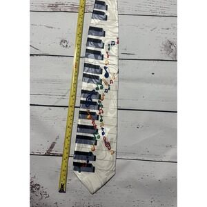 Vintage Piano Keys Tie